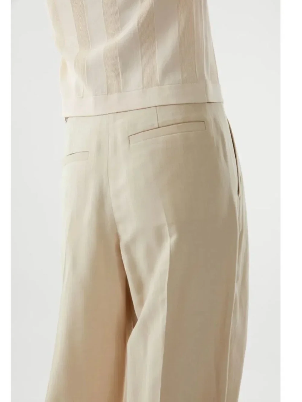 COS Pleated Linen Pants in Beige, size 2 - Picture 3 of 12